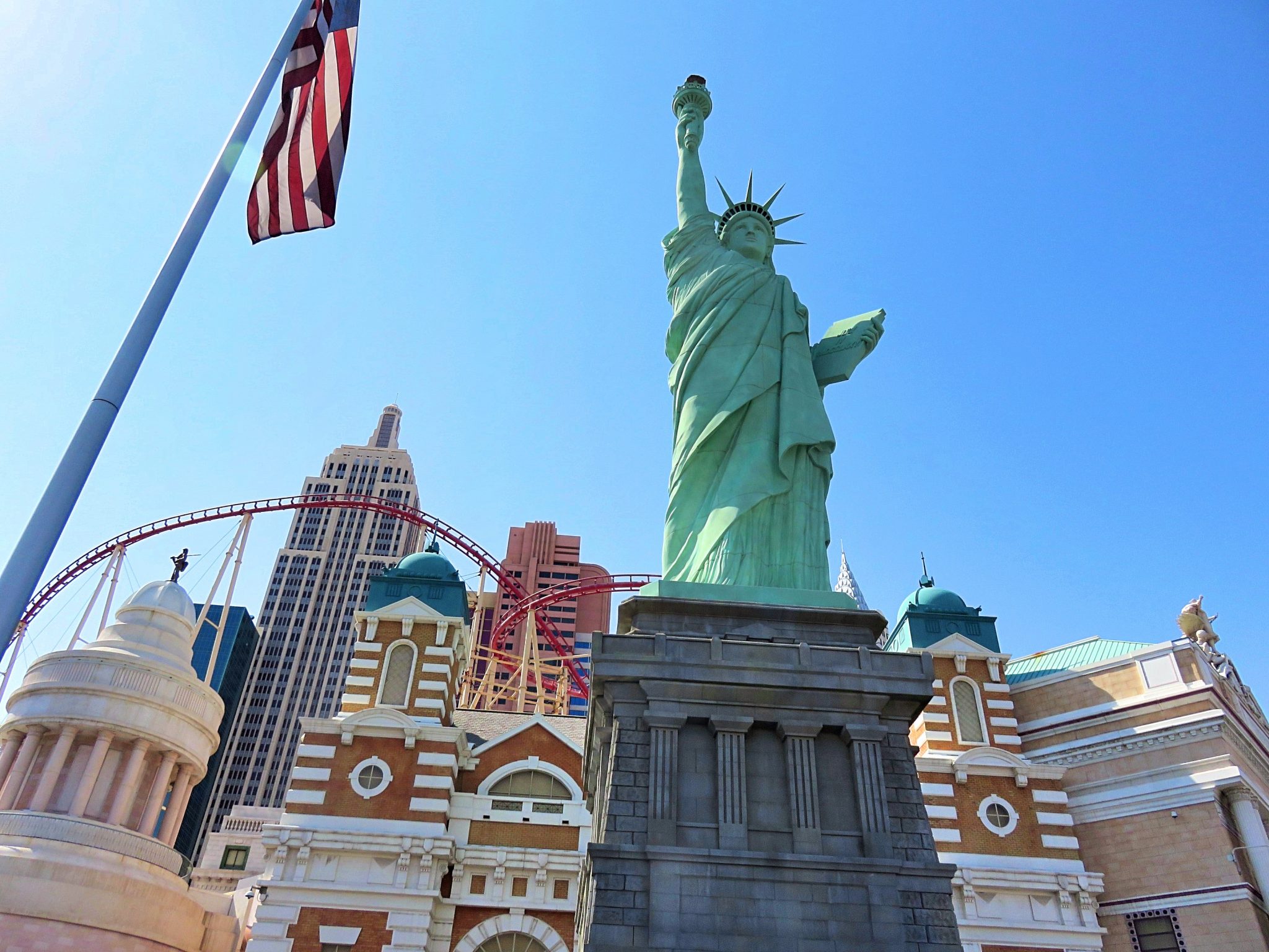 famous-world-landmarks-in-las-vegas-sightseeing-scientist