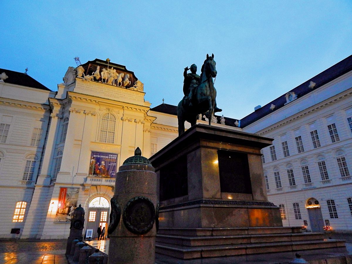 How to spend Christmas day in Vienna - Sightseeing Scientist