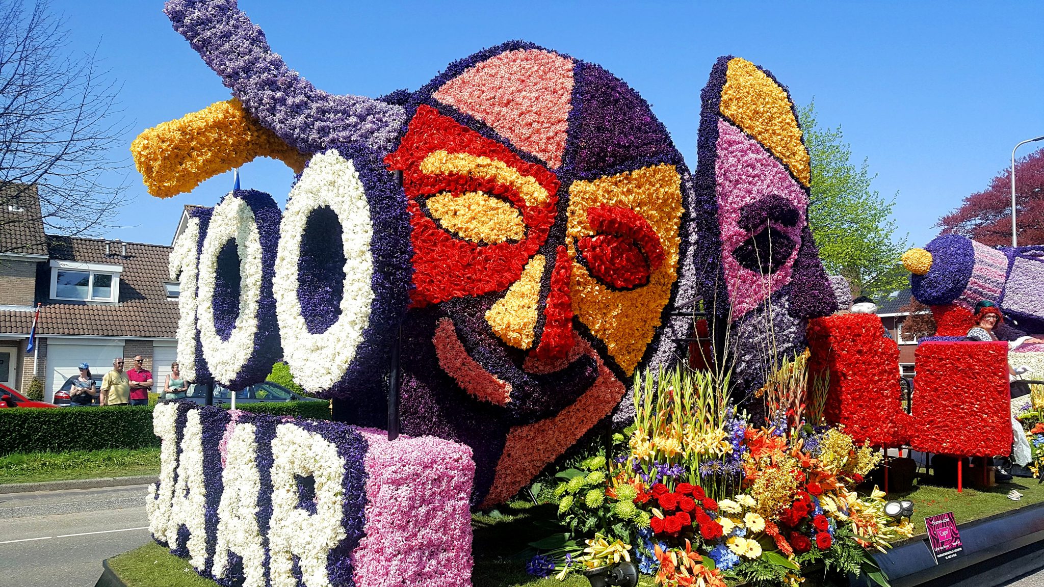 The 2018 flower parade - Sightseeing Scientist